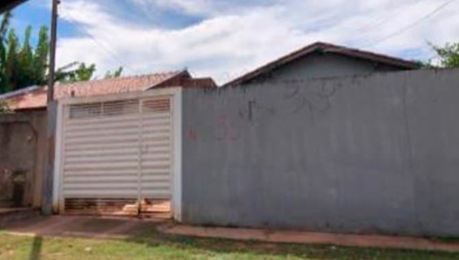 Foto 1 de 2: Casa em leilão em Campo Grande - MS — Casa 69 m² - Campo Grande-MS - Rua Orlando Moreschi, 235 - Centro-Oeste