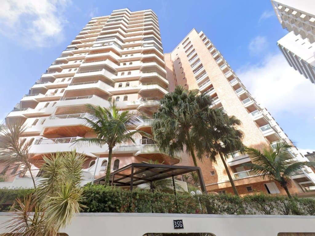Foto 3 de 22: Apartamento em leilão em Guarujá - SP — Apartamento 182 m² com 02 vagas (próx. à Praia das Pitangueiras) - Barra Funda - Guarujá - SP