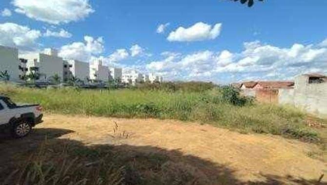 Foto 2 de 10: Terreno em leilão em Caldas Novas - GO — Área com 6.699 m² - Estância Itaici - Caldas Novas - GO