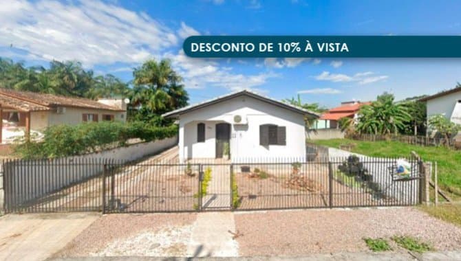 Foto 1 de 6: Casa em leilão em Criciúma - SC — Casa em Terreno de 325 m² - Rio Maina - Criciúma - SC