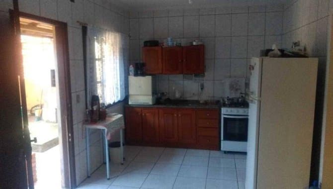 Foto 23 de 30: Casa em leilão em Canoas - RS — Casa 183 m² - São José - Canoas - RS