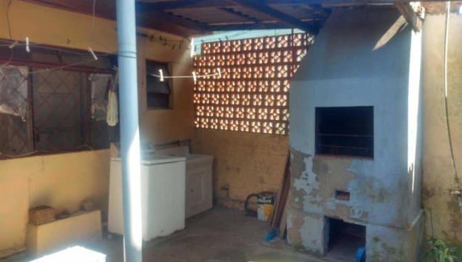 Foto 29 de 30: Casa em leilão em Canoas - RS — Casa 183 m² - São José - Canoas - RS