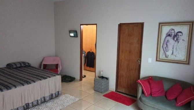 Foto 9 de 15: Casa em leilão em Ituiutaba - MG — Casa 239 m² - Residencial Drummond - Ituiutaba - MG