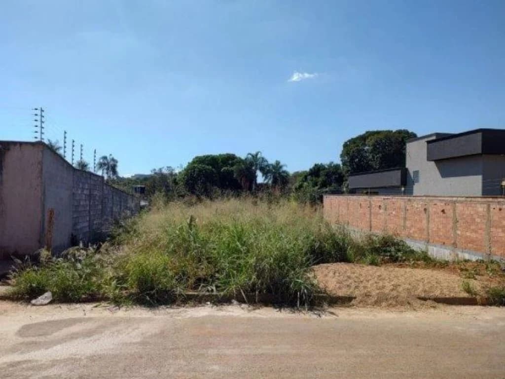 Foto 2 de 19: Terreno em leilão em Aparecida De Goiânia - GO — Terreno 556 m² (Lt. 09 da Qd. 07) - Parque Flamboyant - Aparecida de Goiânia - GO