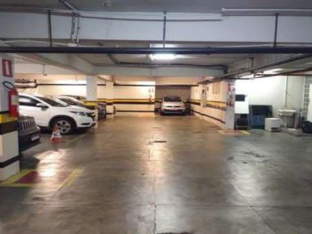 Foto 8 de 13: Comercial em leilão em Belo Horizonte - MG — Imóvel Comercial - Lojas 1 e 2 (Edifício Lyon) - Lourdes - Belo Horizonte - MG