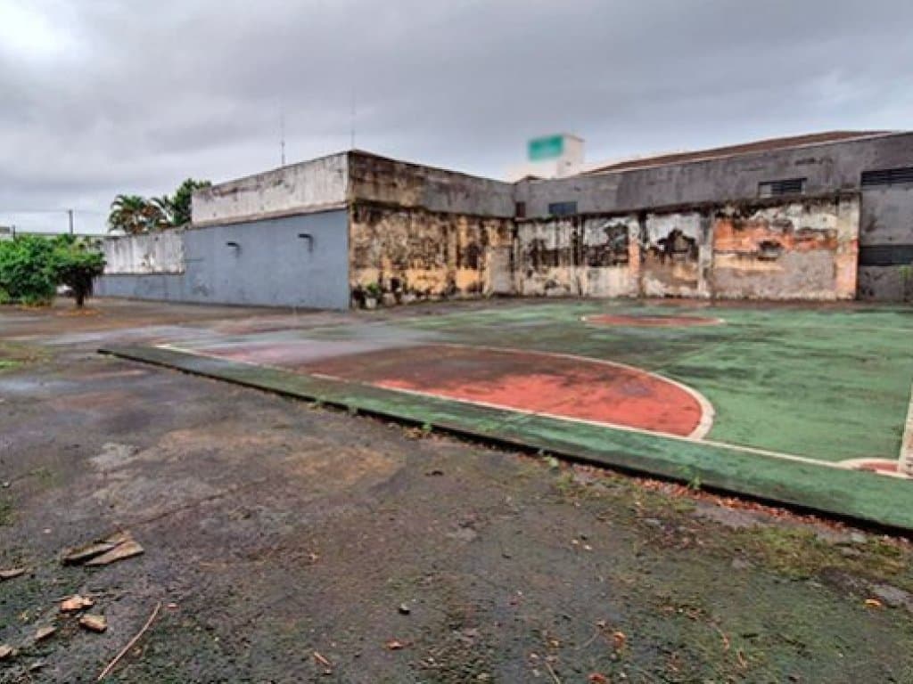 Foto 6 de 7: Comercial em leilão em Santos - SP — Imóvel Comercial 683 m² (área construída) e 2.861 m² (área de terreno) - Paquetá - Santos - SP