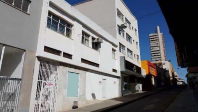 Foto 1 de 3: Comercial em leilão em Varginha - MG — Prédio Comercial 456 m² (área total construída) - Centro - Varginha - MG