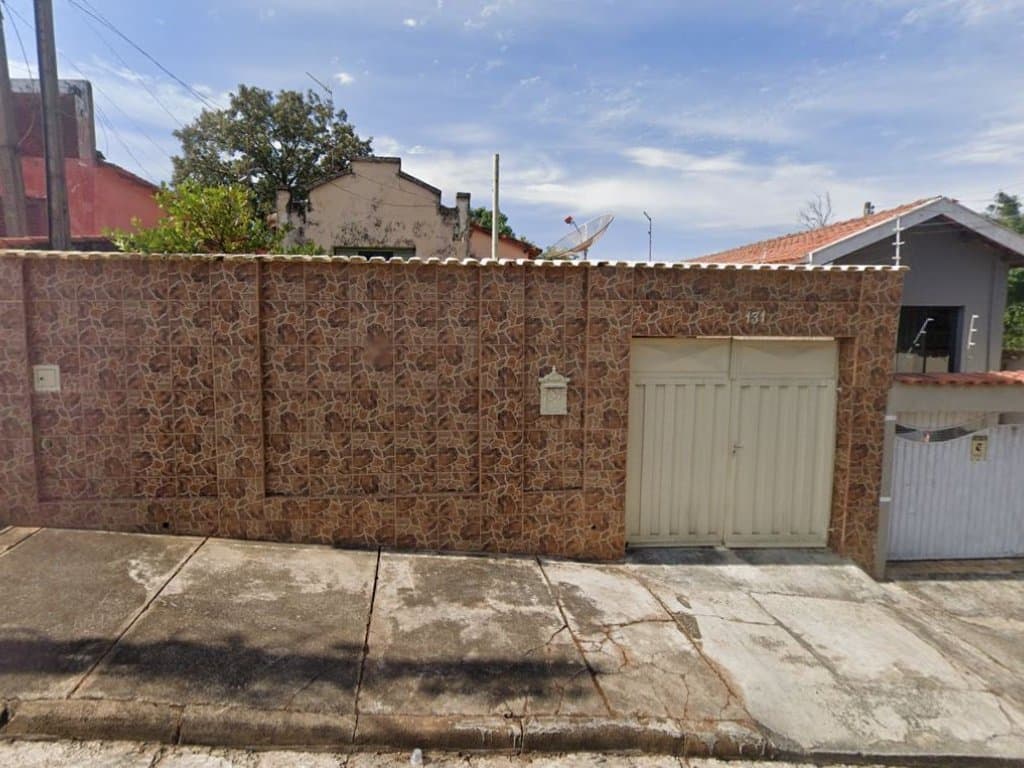 Foto 2 de 5: Casa em leilão em Tatuí - SP — Casa em Terreno de 297 m² - Vila Santa Helena - Tatuí - SP