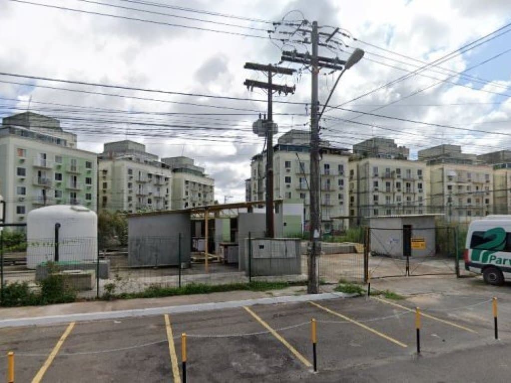 Foto 3 de 4: Apartamento em leilão em Lauro De Freitas - BA — Apartamento 52 m² (01 vaga) - Quintas do Picuaia - Lauro de Freitas - BA