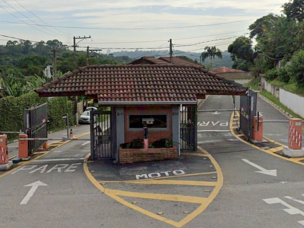 Foto 3 de 5: Casa em leilão em Cotia - SP — Casa em Condomínio 322 m² (área total) - Granja Viana II - Cotia - SP