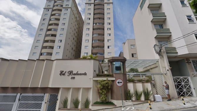 Foto 1 de 7: Apartamento em leilão em São Caetano Do Sul - SP — Direitos sobre Apartamento 69 m² e Box Duplo 19 m² (Edifício Baluarte) - Olímpico - São Caetano do Sul - SP