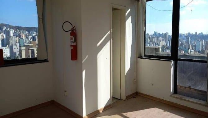 Foto 6 de 25: Terreno em leilão em Belo Horizonte - MG — Salas Comerciais 427 m² (Unids. 801 a 805) - Cruzeiro - Belo Horizonte - MG