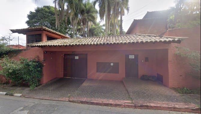 Foto 1 de 2: Casa em leilão em Cotia - SP — Casa 981 m² - Cotia-SP - Rua São João, 79 - Granja Viana