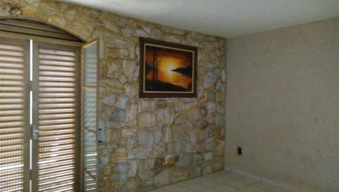 Foto 4 de 12: Casa em leilão em Itirapina - SP — Casa, Padrão, 1 Vaga(S) de Garagem