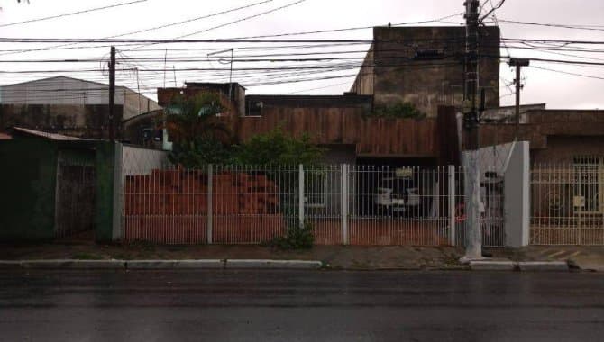 Foto 1 de 7: Casa em leilão em São Paulo - SP — Casa, Padrão, 1 Vaga(S) de Garagem