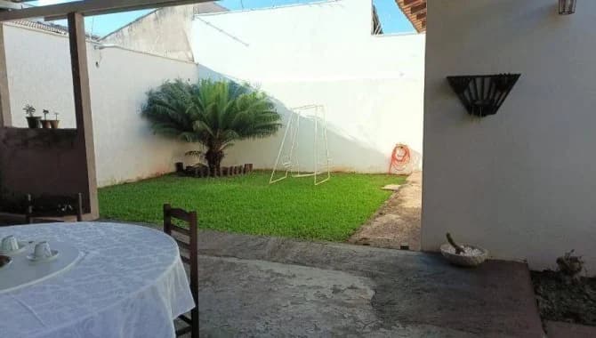 Foto 6 de 15: Casa em leilão em Ituiutaba - MG — Casa, Padrão, 1 Vaga(S) de Garagem
