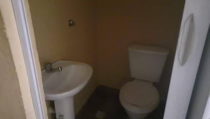 Foto 4 de 19: Casa em leilão em Praia Grande - SP — Casa, Padrão, 1 Vaga(S) de Garagem