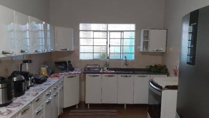 Foto 13 de 23: Casa em leilão em Guaraçaí - SP — Casa, Padrão, 1 Vaga(S) de Garagem