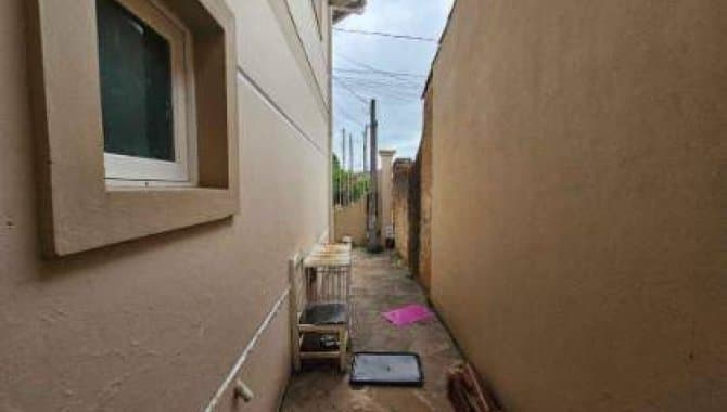 Foto 5 de 33: Casa em leilão em Canoas - RS — Casa, Padrão, 1 Vaga(S) de Garagem