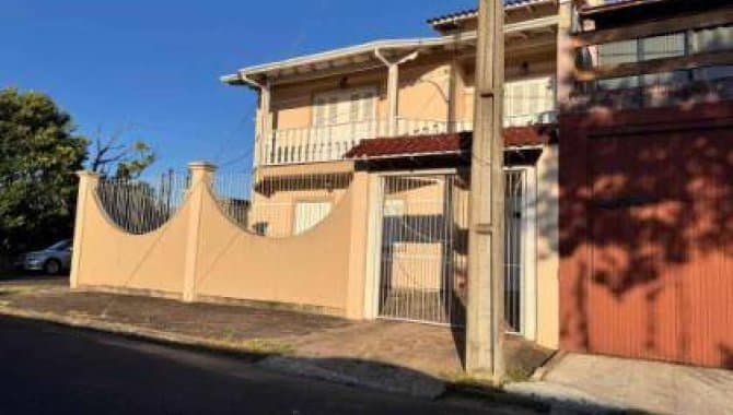 Foto 3 de 33: Casa em leilão em Canoas - RS — Casa, Padrão, 1 Vaga(S) de Garagem