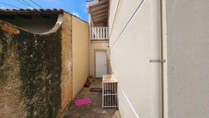 Foto 4 de 33: Casa em leilão em Canoas - RS — Casa, Padrão, 1 Vaga(S) de Garagem