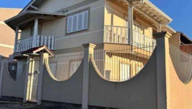 Foto 30 de 33: Casa em leilão em Canoas - RS — Casa, Padrão, 1 Vaga(S) de Garagem