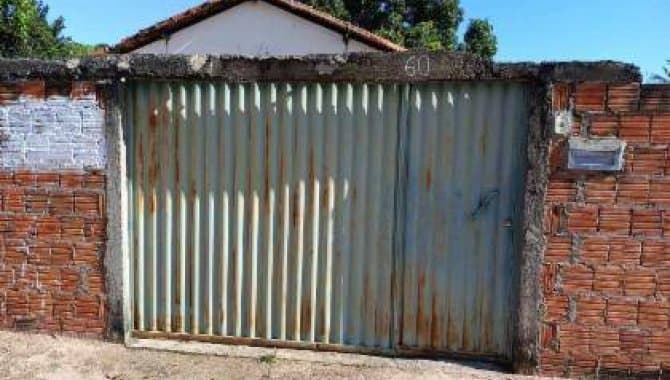 Foto 16 de 19: Casa em leilão em Urucuia - MG — Casa, Padrão, 0 Vaga(S) de Garagem