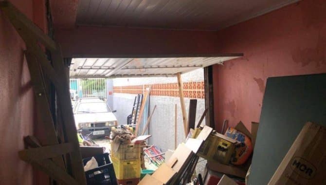 Foto 31 de 39: Casa em leilão em Pelotas - RS — Casa, Padrão, 2 Vaga(S) de Garagem
