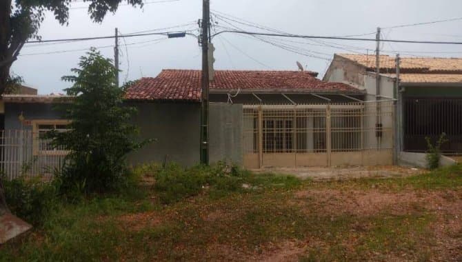 Foto 1 de 11: Casa em leilão em Cuiabá - MT — Casa, Padrão, 2 Vaga(S) de Garagem