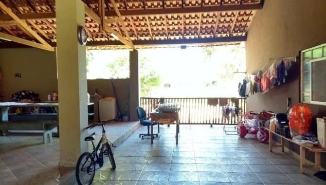 Foto 15 de 67: Casa em leilão em Guaiçara - SP — Casa, Padrão, 2 Vaga(S) de Garagem