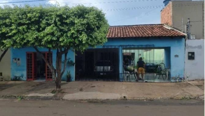 Foto 4 de 21: Casa em leilão em Rondonópolis - MT — Casa, Padrão, 1 Vaga(S) de Garagem