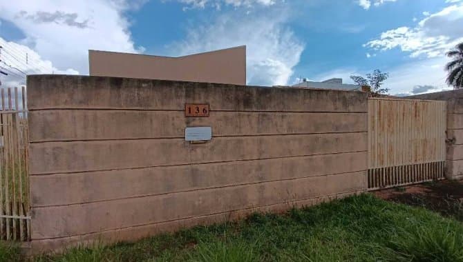 Foto 6 de 8: Casa em leilão em Campo Grande - MS — Casa, Padrão, 0 Vaga(S) de Garagem