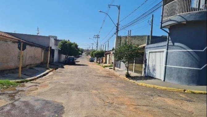 Foto 18 de 33: Casa em leilão em Bauru - SP — Casa, Padrão, 1 Vaga(S) de Garagem