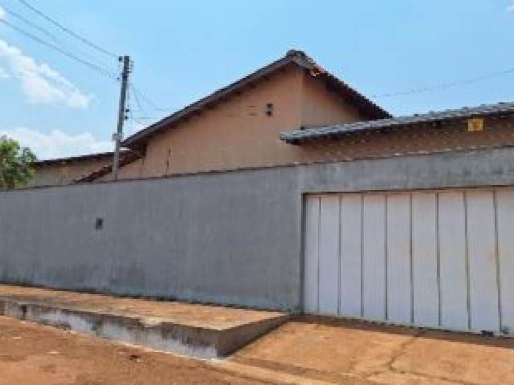 Foto 3 de 3: Casa em leilão em Palmeiras De Goiás - GO — Casa 120 m² - Setor Bariloche - Palmeiras de Goiás - GO