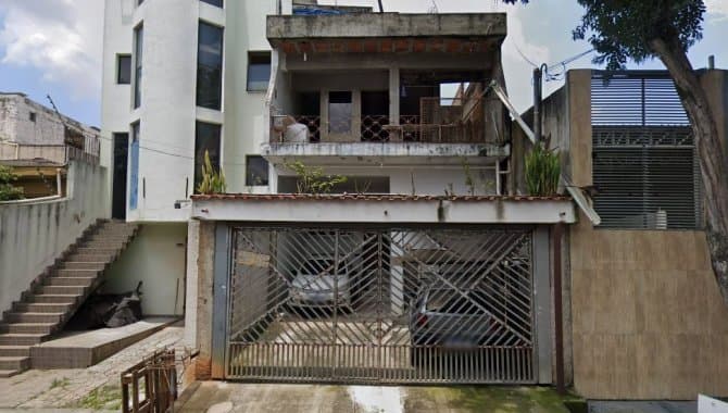 Foto 1 de 17: Casa em leilão em São Bernardo Do Campo - SP — Direitos sobre Casas 226 m² (área total construída) - Jardim Orlandina - São Bernardo do Campo - SP