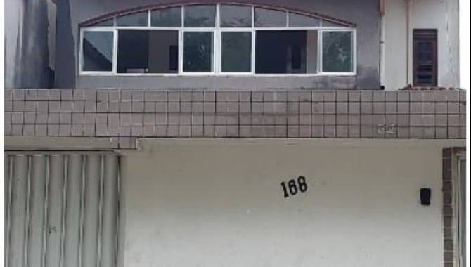 Foto 2 de 3: Casa em leilão em Fortaleza - CE — Casa, Padrão, 0 Vaga(S) de Garagem