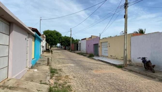 Foto 12 de 15: Casa em leilão em Araripina - PE — Casa, Padrão, 0 Vaga(S) de Garagem