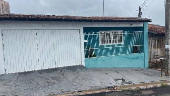 Casa em leilão em Bauru - SP — Casa 150 m² - Núcleo Habitacional Vereador Edson Francisco da Silva - Bauru - SP