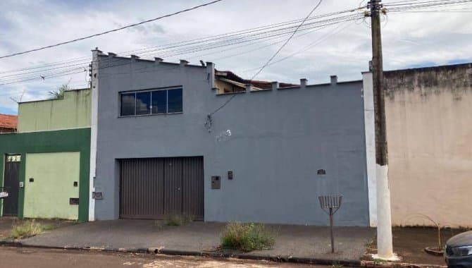 Casa em leilão em Ituiutaba - MG — Casa 338 m² - Universitário - Ituiutaba - MG