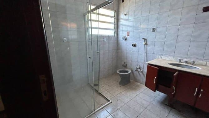Foto 30 de 33: Casa em leilão em Passa Quatro - MG — Casa, Padrão, 2 Vaga(S) de Garagem
