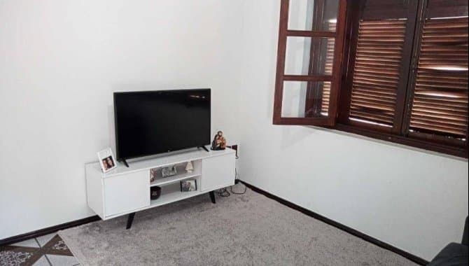 Foto 22 de 33: Casa em leilão em Passa Quatro - MG — Casa, Padrão, 2 Vaga(S) de Garagem