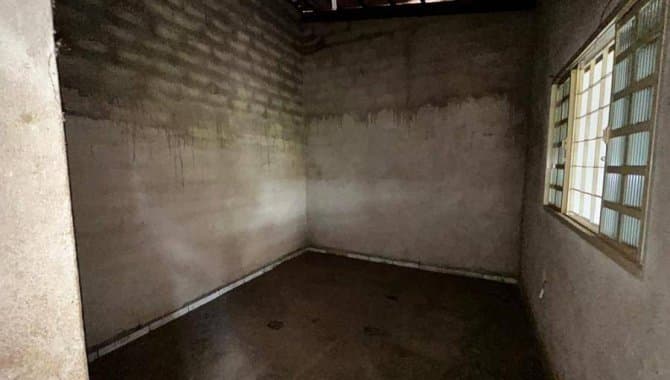 Foto 5 de 13: Casa em leilão em Goiânia - GO — Casa, Padrão, 2 Vaga(S) de Garagem