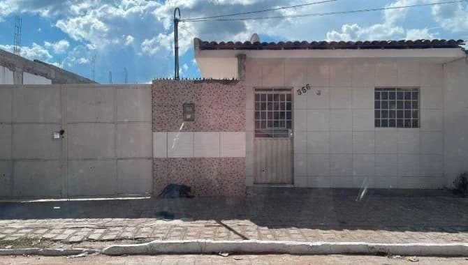 Foto 1 de 6: Casa em leilão em Serra Talhada - PE — Casa, Padrão, 0 Vaga(S) de Garagem