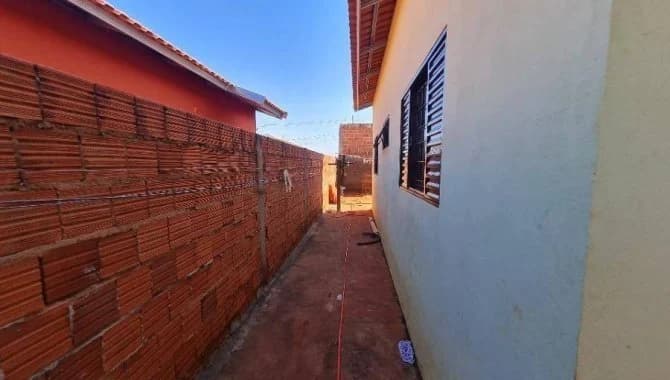 Foto 7 de 16: Casa em leilão em Colina - SP — Casa, Padrão, 1 Vaga(S) de Garagem