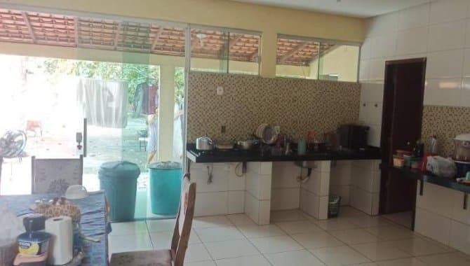 Foto 3 de 13: Casa em leilão em Imperatriz - MA — Casa, Padrão, 1 Vaga(S) de Garagem
