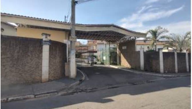 Foto 3 de 3: Casa em leilão em Carapicuíba - SP — Casa, em Condomínio, 0 Vaga(S) de Garagem