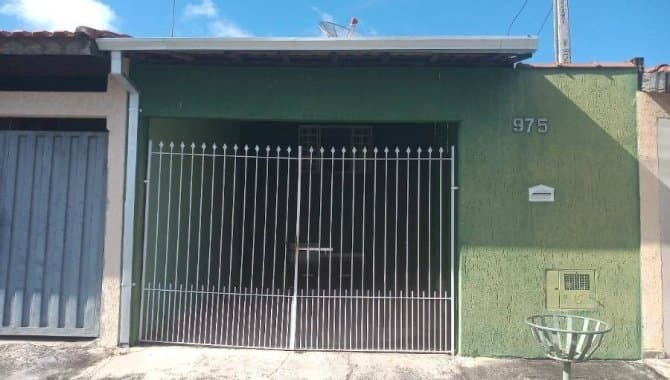 Foto 1 de 11: Casa em leilão em Lorena - SP — Casa, Padrão, 1 Vaga(S) de Garagem