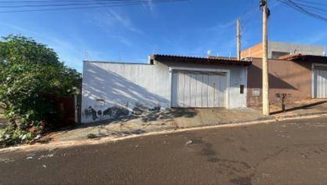 Foto 1 de 14: Casa em leilão em Jardinópolis - SP — Casa, Padrão, 3 Vaga(S) de Garagem