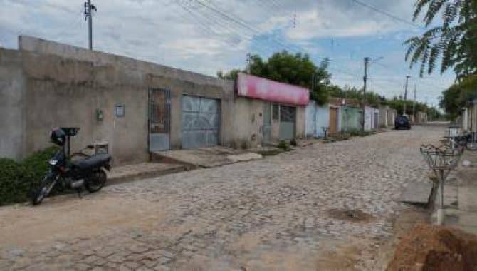 Foto 5 de 5: Casa em leilão em Floriano - PI — Casa, Padrão, 0 Vaga(S) de Garagem
