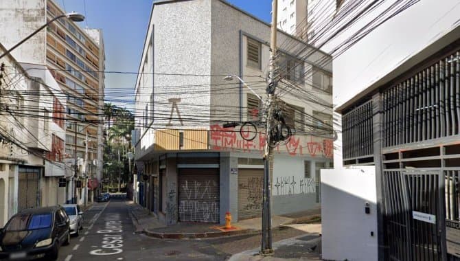 Foto 1 de 5: Comercial em leilão em Campinas - SP — Nua Propriedade sobre Prédio Comercial e Residencial 982 m² - Centro - Campinas - SP